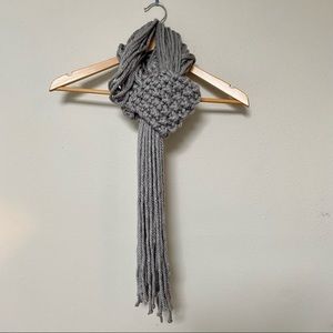 Cozy and soft woven scarf